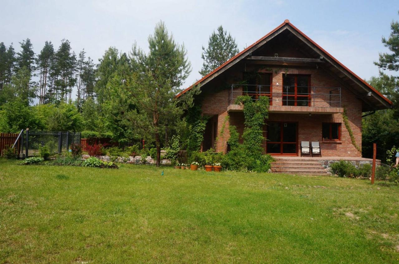 Dom Pod Glogami Villa Szczytno  Exteriör bild